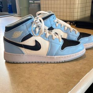 I am selling blue,black and white Jordan 1s